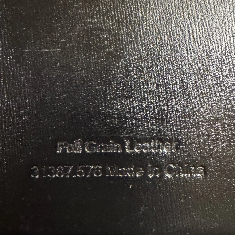 Franklin Covey Napa Leather Zipper Binder Classic size with accessories